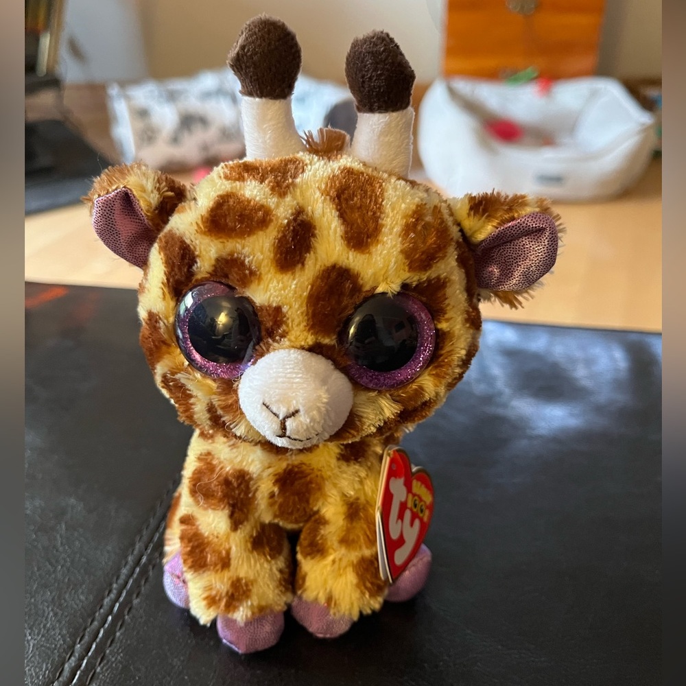 Ty Beanie Boo Safari Giraffe with Purple Feet